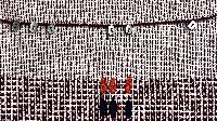 Regula Maria Müller, '123 123', 2023, weefde stof en heeft deze opgeborduurd met steken die samen de dansers en danspassen van een walsje vormen. 29 x 28,5 cm. (detail), katoen, zijde, paarlemoer; te gebruiken als tasje of kussenhoes
PHŒBUS•Rotterdam