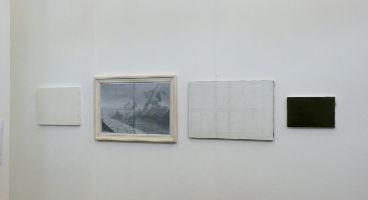 Charl van Ark, ''Die Mitte der Welt'' 2009, fotocollage, 29.7 x 42 cm.,

ingelijst en andere werken
PHŒBUS•Rotterdam