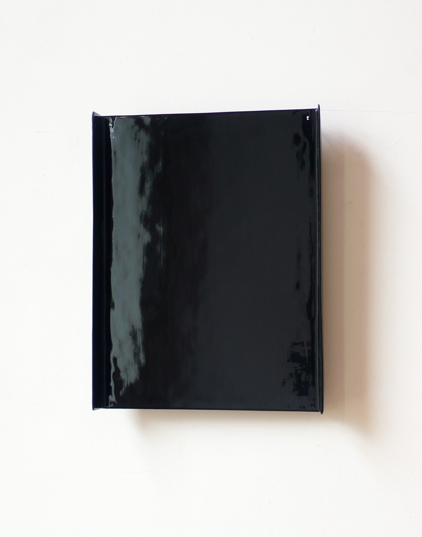 Joachim Bandau, z.t., Bagan Lacquer, 32 x 25 x 3 cm.
PHŒBUS•Rotterdam Joachim Bandau, z.t., Bagan Lacquer, 32 x 25 x 3 cm.
PHŒBUS•Rotterdam