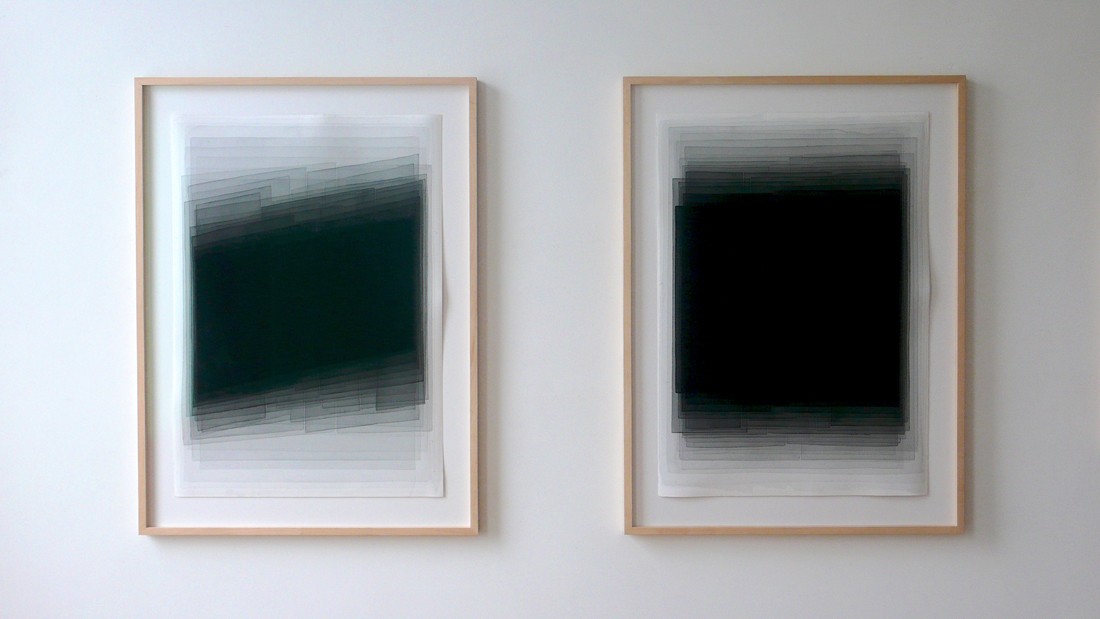 Joachim Bandau, twee 'Schwarzaquarelle', elk 1 x 0.70 m. 2010, staand formaat
PHŒBUS•Rotterdam Joachim Bandau, twee 'Schwarzaquarelle', elk 1 x 0.70 m. 2010, staand formaat
PHŒBUS•Rotterdam