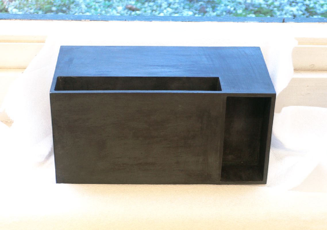 Joachim Bandau, uit de serie ''Diverse Bonsai'', 2005, hardlood, 44: 10 x 10 x 20 cm.
PHŒBUS•Rotterdam Joachim Bandau, uit de serie ''Diverse Bonsai'', 2005, hardlood, 44: 10 x 10 x 20 cm.
PHŒBUS•Rotterdam