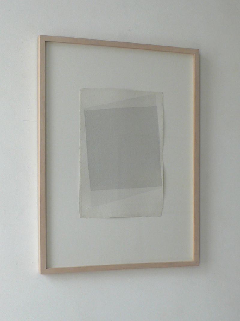 Joachim Bandau, aquarel, twee vlakken van zeer verdunde zwarte aquarelverf,
gesigneerd ''Bandau 97'', 0.43 x 0.30 m.
PHŒBUS•Rotterdam Joachim Bandau, aquarel, twee vlakken van zeer verdunde zwarte aquarelverf,
gesigneerd ''Bandau 97'', 0.43 x 0.30 m.
PHŒBUS•Rotterdam