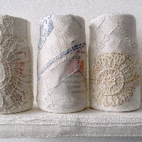 Célio Braga, One Year With-Out Love (Pharmacy DeLuxe), 2017. 12 medicine bottels (Atripla/Genvoya) sewn and embroidered with old handkerchieves. 12 cm x 70 cm.(detail)
PHŒBUS•Rotterdam