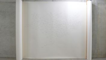 Piet Dirkx, tekening van mond-vormen op papierrol, 2010, potlood, h. 2.65 m.

(expositie voorjaar 2010 in Fort Knox, Eindhoven)
PHŒBUS•Rotterdam