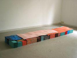 Stefan Gritsch (CH), Akrylfarbe 2004-2006, 40 blokken, huiden, 15 x 54 x 270 cm.
PHŒBUS•Rotterdam