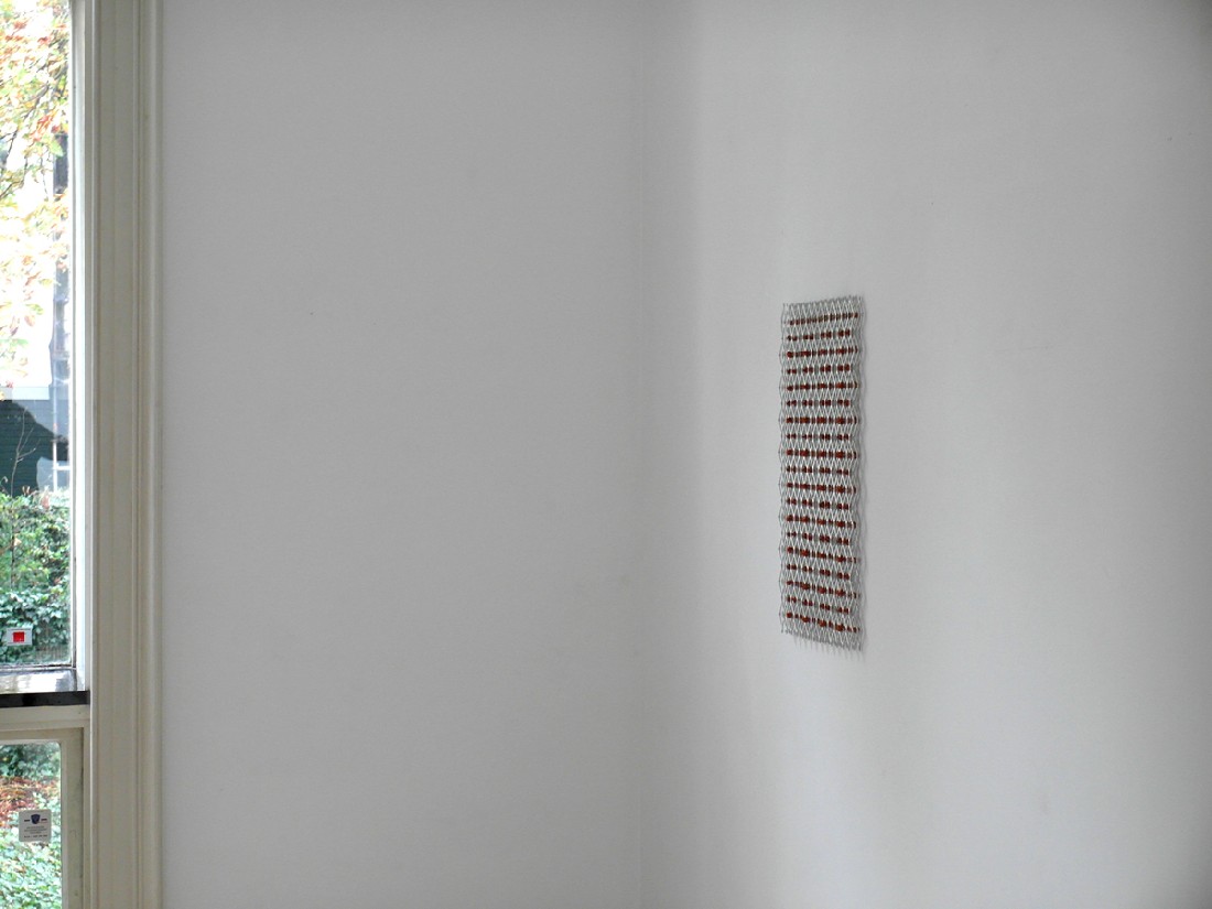 Hans Houwing, z.t. 2012, aluminium + koper, 63 x 34 x 2 cm.
PHŒBUS•Rotterdam