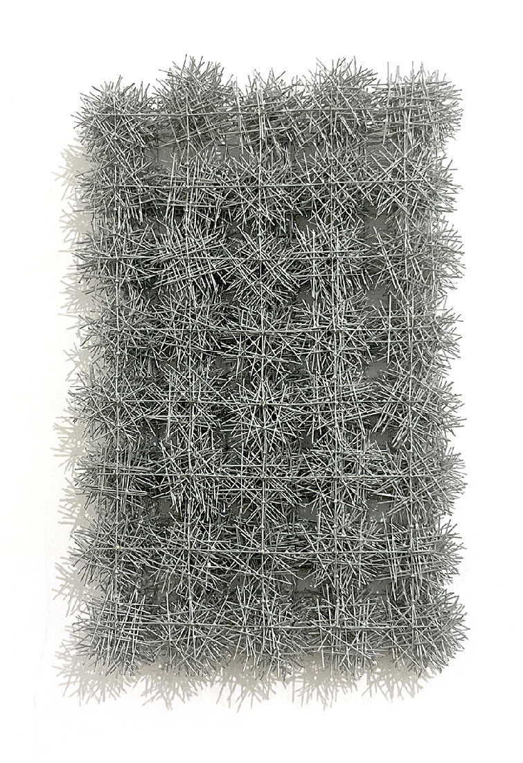Hans Houwing, 40 stapels speelvelden b, k en eieren, 4-4-22, volièregaas, 33 x 21 x 3,5 cm.
PHŒBUS•Rotterdam