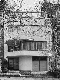 Irmel Kamp, foto: Rietveld-Schroderhuis, Utrecht 1924
PHŒBUS•Rotterdam