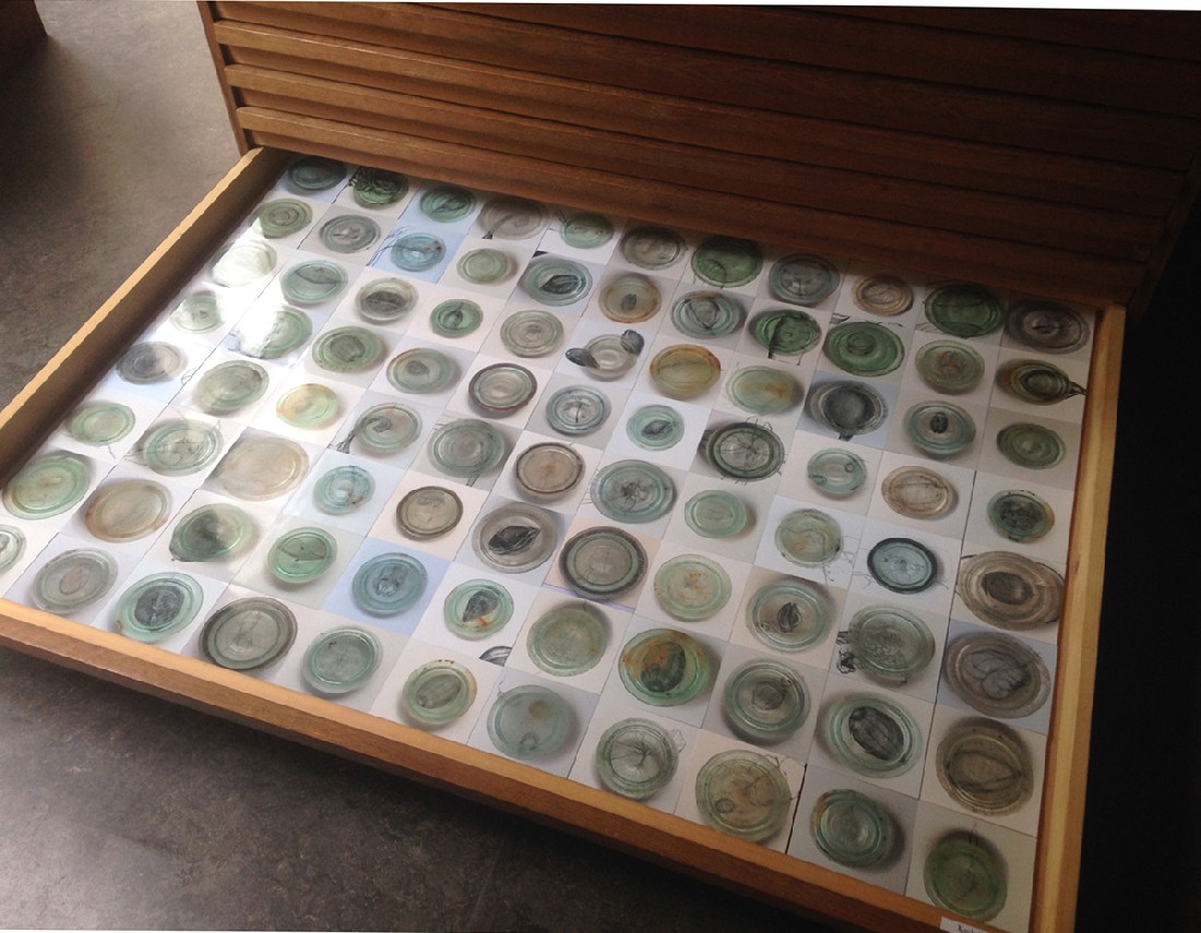 Kech Edwards 2015, tableau met 8 x 11 foto’s (in ontwikkeling: tableau met 6 x 9 tegels)
PHŒBUS•Rotterdam Kech Edwards 2015, tableau met 8 x 11 foto’s (in ontwikkeling: tableau met 6 x 9 tegels)
PHŒBUS•Rotterdam