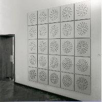 Paul de Kort: SOLVE ET COAGULA, 1991, serie van 25 tekeningen, grafiet / papier,

elk 0.50 x 0.50 m.
PHŒBUS•Rotterdam