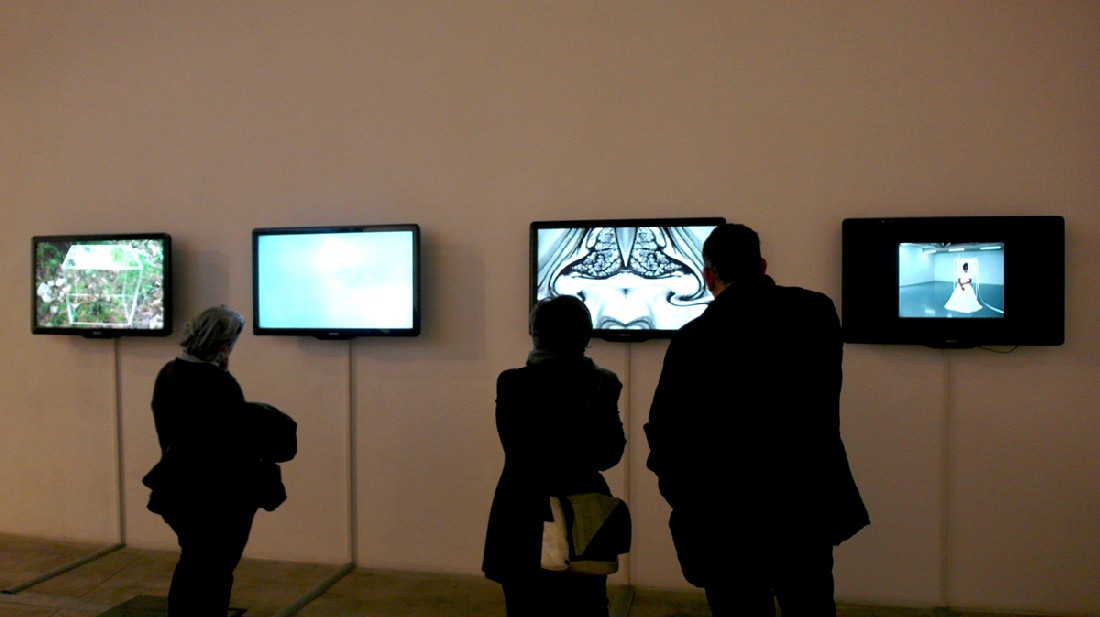 Amparo Sard,'Limits', o.a. Video's.
PHŒBUS•Rotterdam Amparo Sard,'Limits', o.a. Video's.
PHŒBUS•Rotterdam