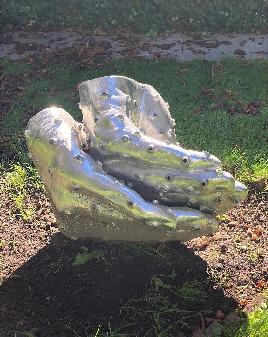 Amparo Sard, 'Hulp...', 2020, aluminiumlegering, 0.74 x 0.60 x 1.05 m.
PHŒBUS• Rotterdam Amparo Sard, 'Hulp...', 2020, aluminiumlegering, 0.74 x 0.60 x 1.05 m.
PHŒBUS• Rotterdam