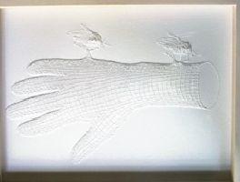 expositie PERFORS 2005, Amparo Sard, werk op papier, alleen geperforeerd [een handschoen en twee vliegen], in lijst
PHŒBUS•Rotterdam