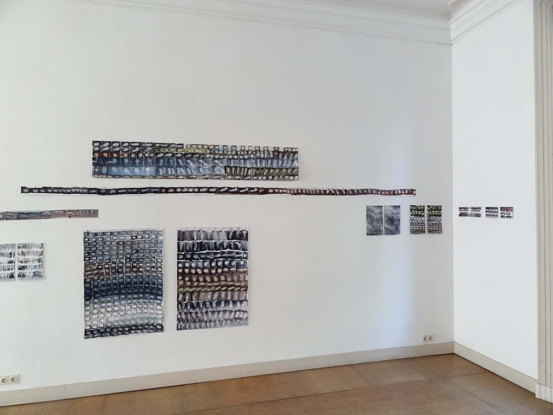 Eva-Maria Schön, expositie najaar 2013 - zwei und dazwischen met aquarellen op papier, waaronder 'Doppelstücke, die een motief herhalen en leporello's, i.e. in harmonikavorm opgevouwen boeken
PHŒBUS•Rotterdam Eva-Maria Schön, expositie najaar 2013 - zwei und dazwischen met aquarellen op papier, waaronder 'Doppelstücke, die een motief herhalen en leporello's, i.e. in harmonikavorm opgevouwen boeken
PHŒBUS•Rotterdam