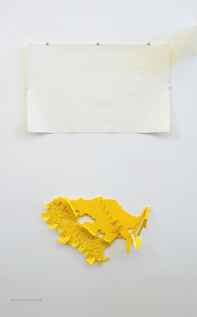 Ken'ichiro Taniguchi, 'Hecomi [Cheese from KIK]' sculptuur, uitvouwbaar, tot ca. 1.80 m., gelaagd, plastik/scharnieren. boven: 'fingerprint'
PHŒBUS•Rotterdam
