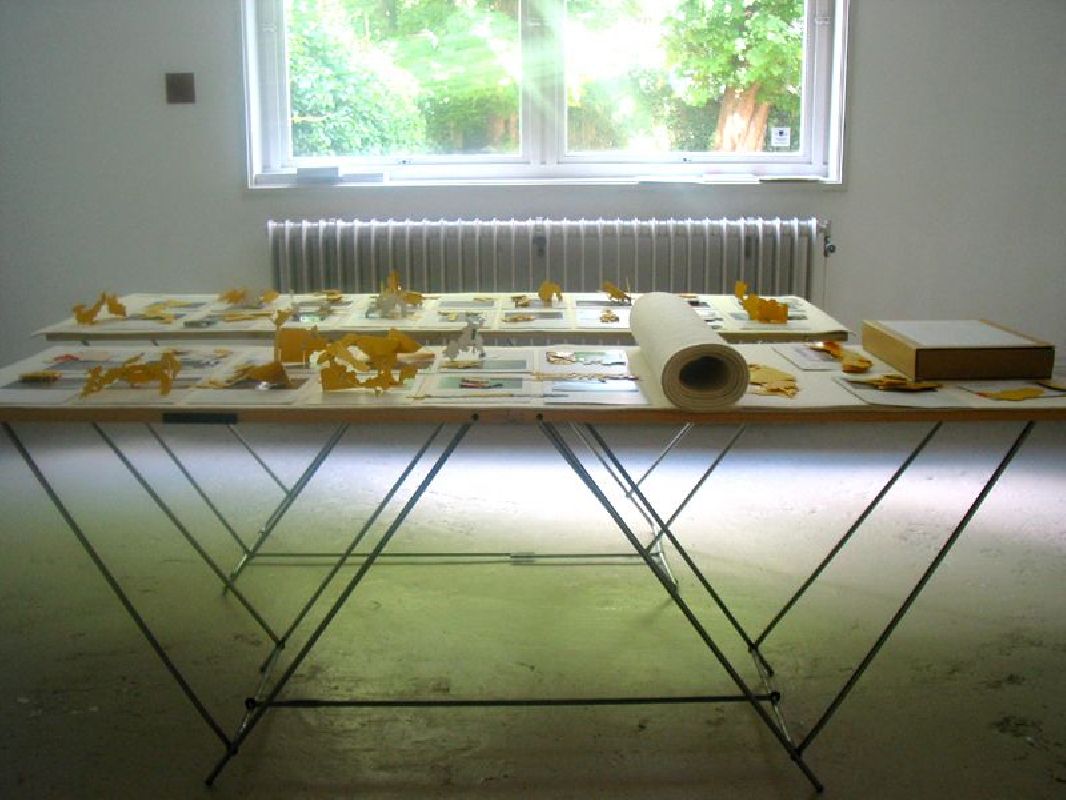 Ken'ichiro Taniguchi opstelling in projectenkamer souterrain van PHŒBUS•Rotterdam, 'HECOMI # 4', 2004
PHŒBUS•Rotterdam Ken'ichiro Taniguchi opstelling in projectenkamer souterrain van PHŒBUS•Rotterdam, 'HECOMI # 4', 2004
PHŒBUS•Rotterdam