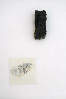 Marc Raven, wandobject [bijna baksteenvorm], 2016, olie, alkyd, pigment, gips / hout, 23 x 9 x 7 cm.
PHŒBUS•Rotterdam
