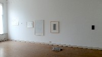 Simon Benson, potlood/papier; Stefan Gritsch, acrylverf/soepbot; Toine Horvers, potlood/papier (gewreven); Sarah van der Lijn, potlood/papier; Joachim Bandau, 'Scwarzaquarelle'; Paul de Kort, STRATA ONDOSA, aluminium; Mark Cloet, brons.
PHŒBUS•Rotterdam