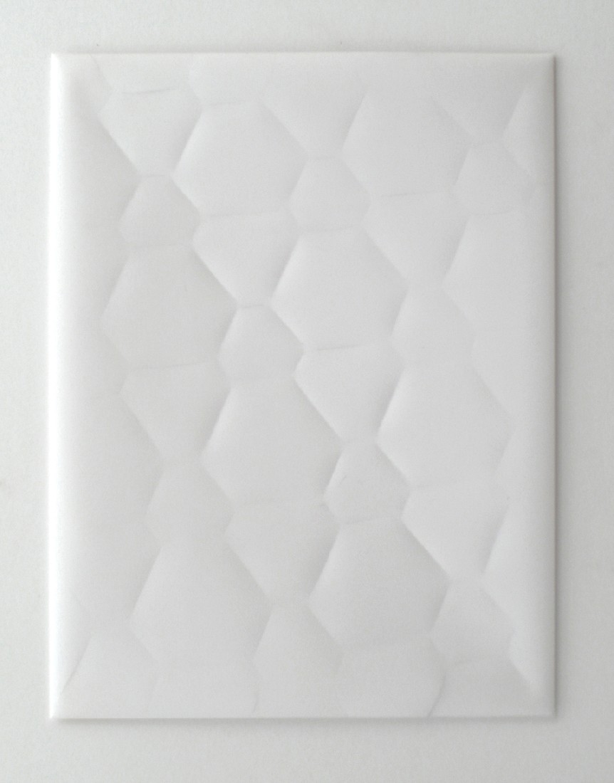 Bram Zwartjens, z.t. 2015, ingesneden papier, 0.40 x 0.30 m.
PHŒBUS•Rotterdam Bram Zwartjens, z.t. 2015, ingesneden papier, 0.40 x 0.30 m.
PHŒBUS•Rotterdam